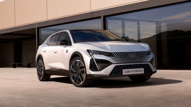 Peugeot 408 Smart Hybrid (4)