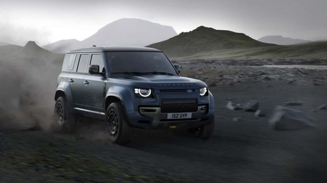 Land Rover unveils new Defender (2)