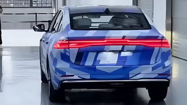 Geely Motor launches Galaxy A7 (6)