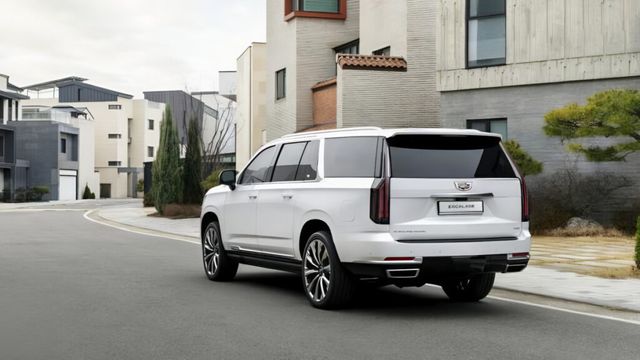 cadillac june 2025 promotion (5)