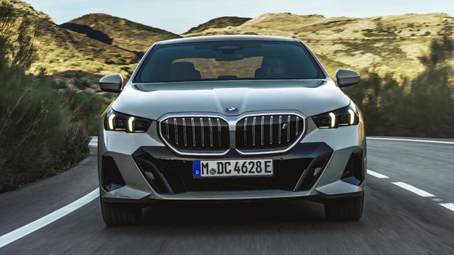 BMW 5Series Sales Performance (5)