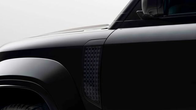 LandRover Defender Octa Black (5)