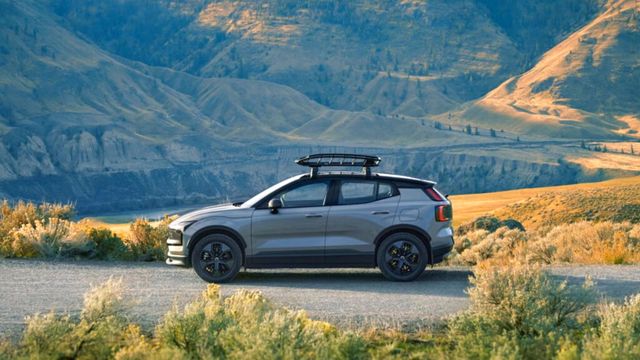 Volvo EX30 Cross Country