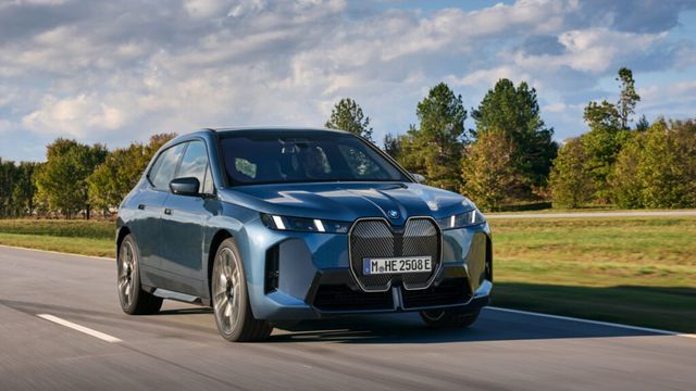 New iX pre-contract starts (2)