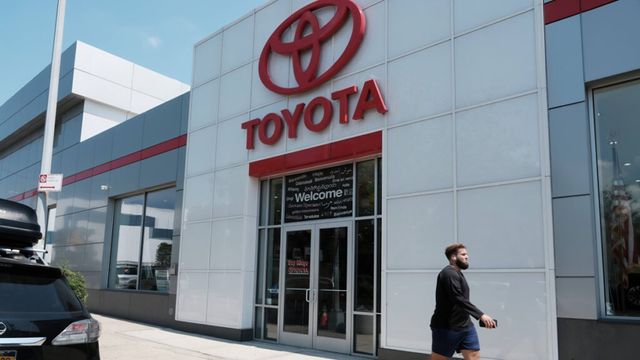 Toyota Sales Record (7)