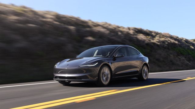 Tesla Model 3 Standard RWD (2)