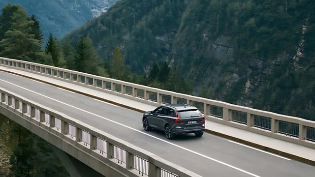 Volvo XC60T8 Test Drive (5)