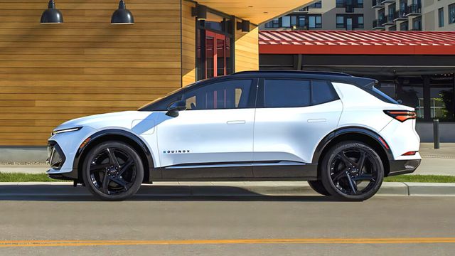 Equinox EV vs Model Y (5)