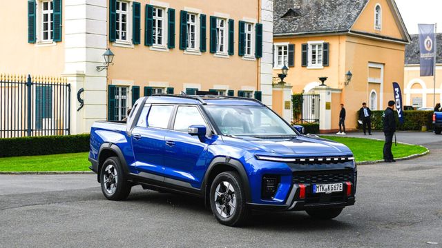 kgm-musso-ev-car-of-the-year-2026-pickup-market-share (2)