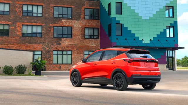 2027-chevrolet-bolt-ev-second-generation-launch (5)