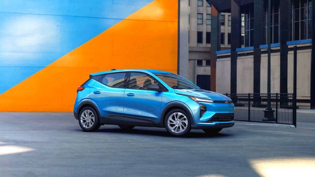 2027-chevrolet-bolt-ev-second-generation-launch (3)