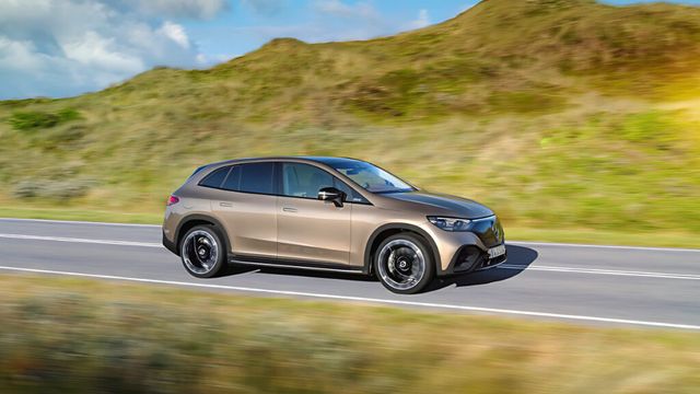 ev-price-war-intensifies-tesla-benz-price-cuts (1)