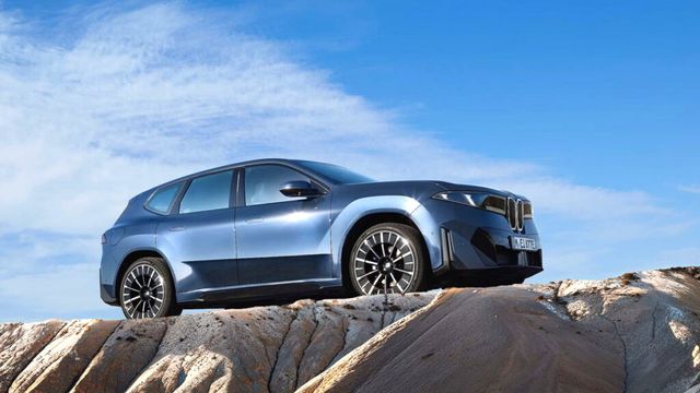 bmw-ix3-global-7-awards-805km-range-q3-launch-korea (2)