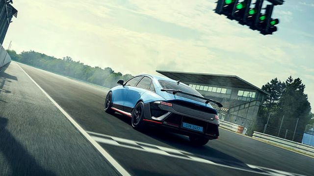 ioniq6-n-world-performance-car-2026-world-car-awards (5)