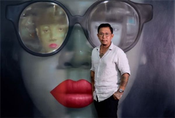 ▲ 켕 아타싯 폭퐁 작가 / 사진: 토포하우스 갤러리 제공&nbsp;