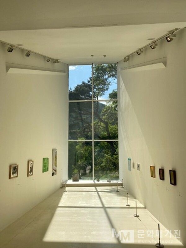 장욱진미술관 1층 내부 / 사진: 원윤지 제공