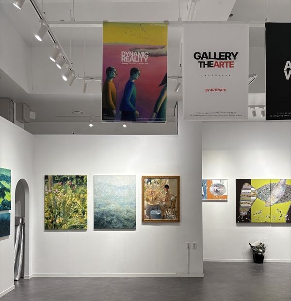 ▲ 갤러리 디 아르테 청담 'DYNAMIC REALITY' 전시 전경 / 사진: 유정 제공