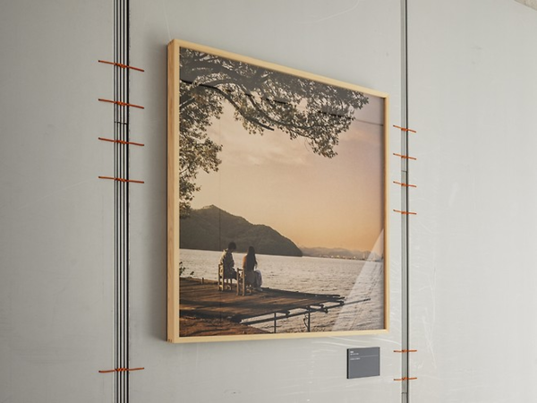 ▲ 배우 박정민이 소설 ‘첫 여름, 완주’의 배경인 가상의 완주마을을 떠올리며 작업한 사진 작품 / 사진: LCDC 서울 제공