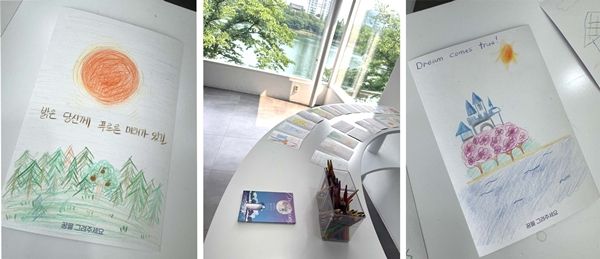 ▲ 엽서 코너 / 사진: 정혜련 제공