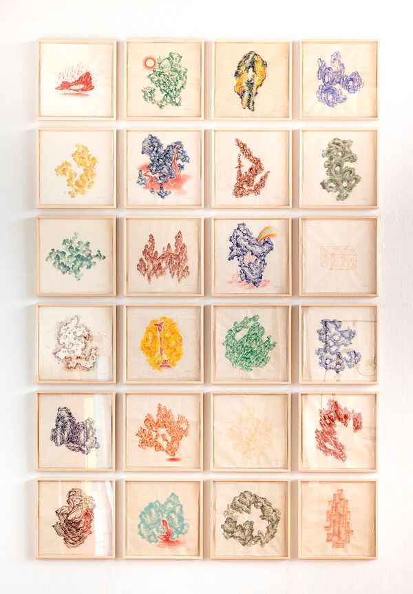 ▲ 김지평, 괴석도(怪石圖) Strange Rocks, 2019, Mineral pigment on Korean paper, 48×48cm, each(24pcs) / 사진: 아트센터 화이트블럭 제공&nbsp;