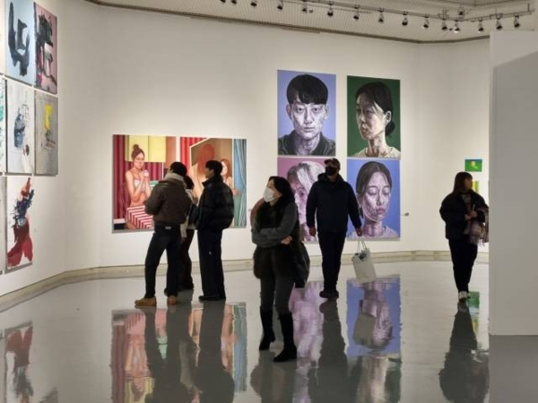 ▲ 2025 대구권 미술대학 연합전 '빛을 향해 나아가다; An Overcoming Mission' 전경 / 사진: 대구미술협회 제공&nbsp;