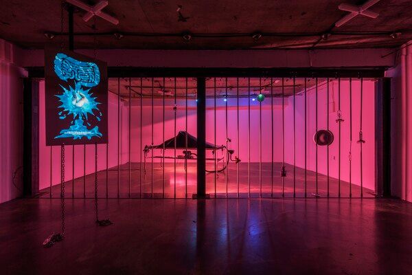 ▲ 듀킴 개인전, '친애하는 공포에게', 2020, 전시 전경, 아웃사이트, 서울 / 사진: 조준용 제공&nbsp;