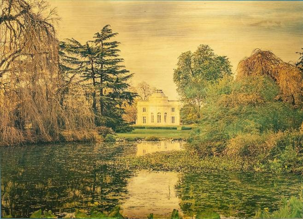 ▲ 엘거 에서, '샤토 드 바가텔과 호수', 2025 ©Elger Esser_VG-Bildkunst / 사진: 성곡미술관 제공&nbsp;&nbsp;