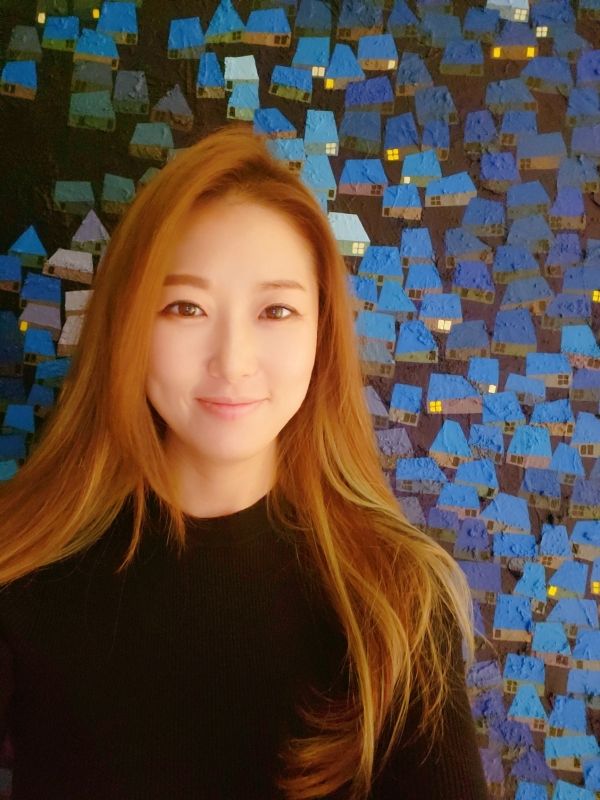 ▲ 문화매거진과 인터뷰를 진행한 서유영 작가 / 사진: 서유영 제공