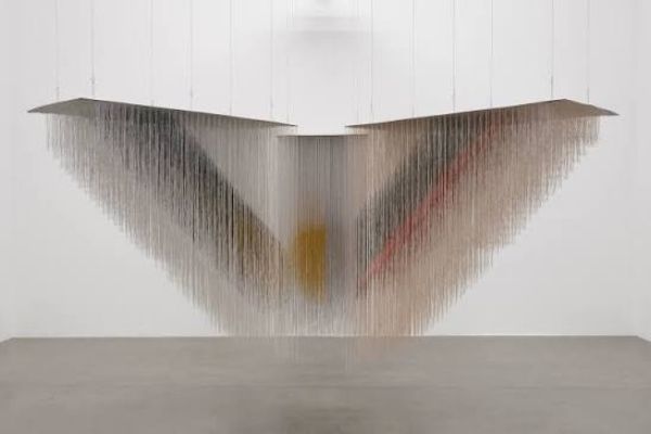 ▲ 올가 데 아마랄, 3차원 설치 연작 '안개(Brumas)' 중 'Brumas Q, R and T', 2014