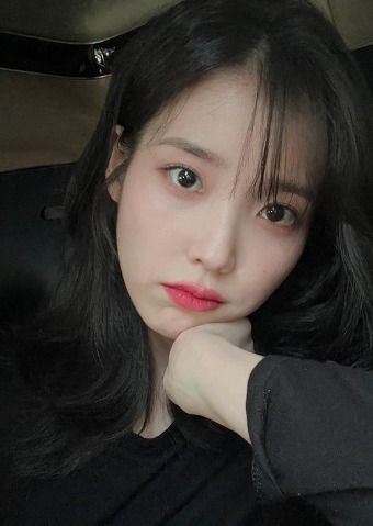 아이유 인스타그램