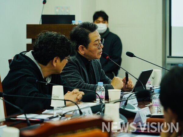 발제자들이 주제 발표를 하고 있다/ 사진= 포럼 사무국 제공.