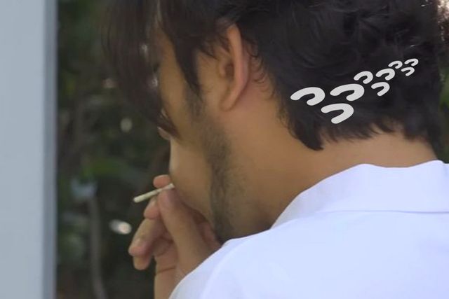 사진=최근 올린 금연 영상 도입부에서 사탕을 물은 모습의 침착맨/유튜브