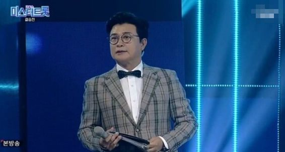 '미스터 트롯' 등의 프로그램에서 종횡무진 활약을 펼치면서, 현재 가장 성공한 아나운서 출신 방송인 중 한 명으로 자리매김한 김성주 / TV조선