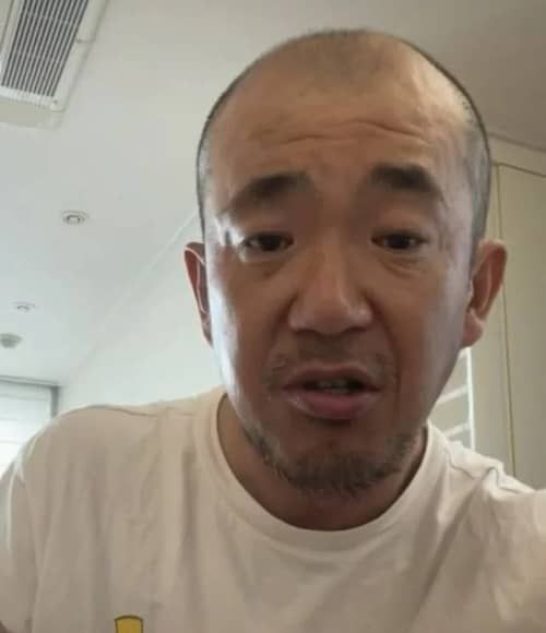 DJ DOC 김하늘이 SNS 라이브 방송을 하는 모습 / 출처 : 인스타그램