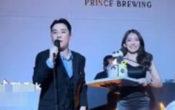 캄보디아서 지드래곤을 언급했던 승리 / 유튜브