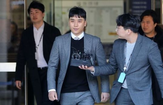 버닝썬 게이트로 엄청난 논란을 불러왔던 승리 / 여성신문