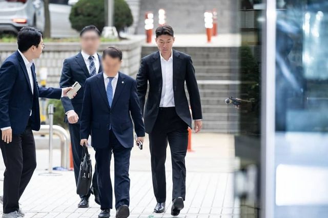 황의조 불법 촬영 혐의 첫 공판