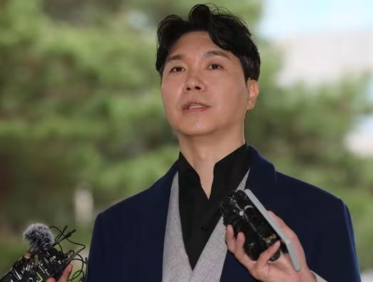 형수에 대해 추가 소송전을 예고한 박수홍 / 조선비즈