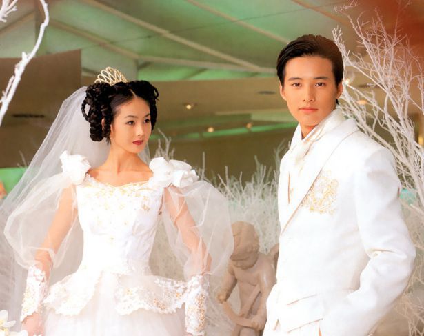 앙드레김의 눈에 띄면서 본격적인 연예인 생활을 시작하게 된 원빈 / 온라인 커뮤니티