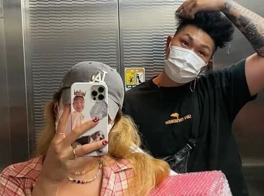 던밀스의 아내 A씨 / SNS