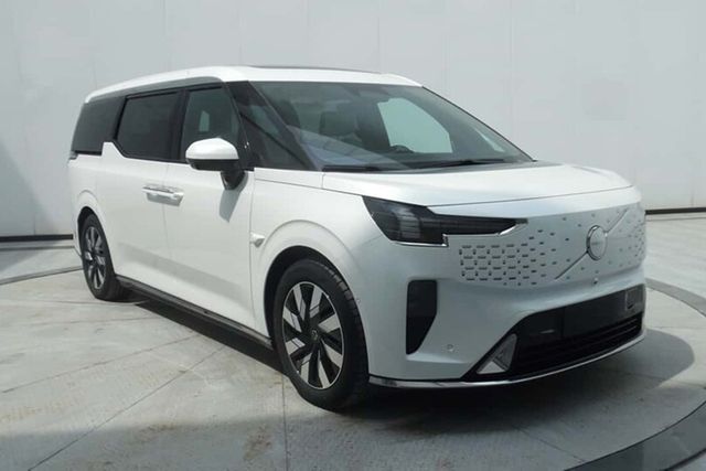 ▲볼보 EM90(사진=중국 특허청)