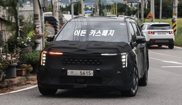 ▲기아 카니발 부분변경 HEV(사진= 유튜브 이든 카스패치)