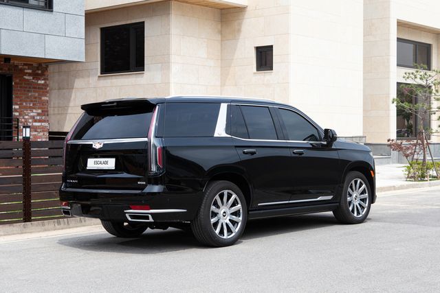 ▲캐딜락 에스컬레이드 프리미엄 럭셔리 플래티넘 트림(사진=캐딜락)