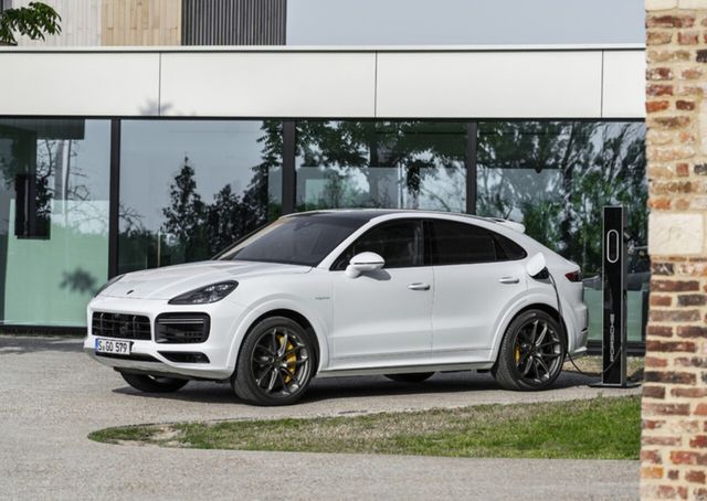 ▲카이엔 쿠페(사진=포르쉐)