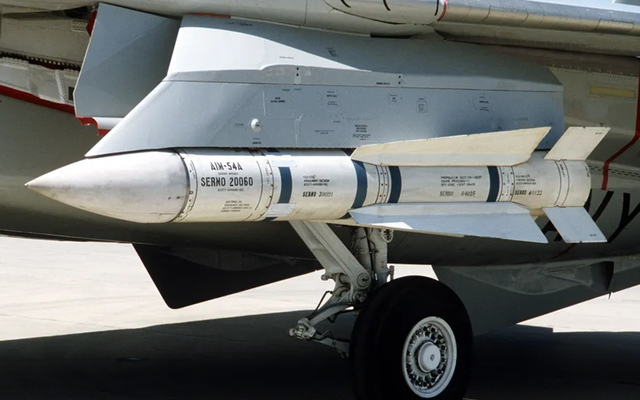 ▲AIM-54 피닉스 미사일(사진=나무위키)