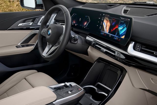 ▲BMW X1 실내(사진=BMW)