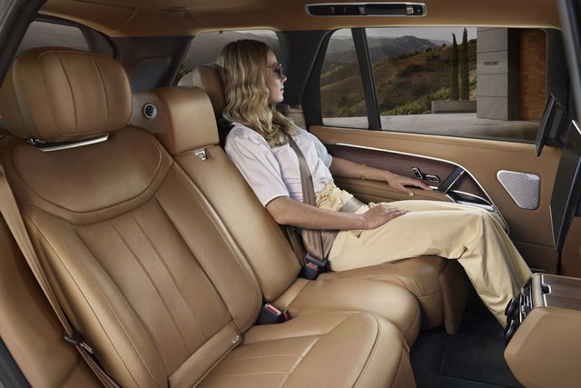 ▲2024 레인지로버 실내(사진=JLR 코리아)