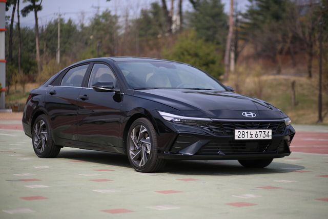 ▲더 뉴 아반떼(사진=양봉수 기자)