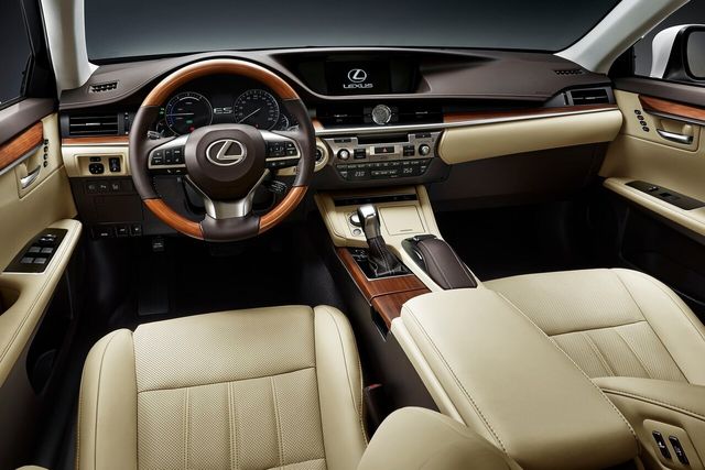▲렉서스 6세대 ES300h 실내(사진=렉서스)