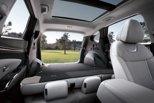 ▲현대 디 올 뉴 투싼의 2열 폴드&다이브 시트(사진=View H)